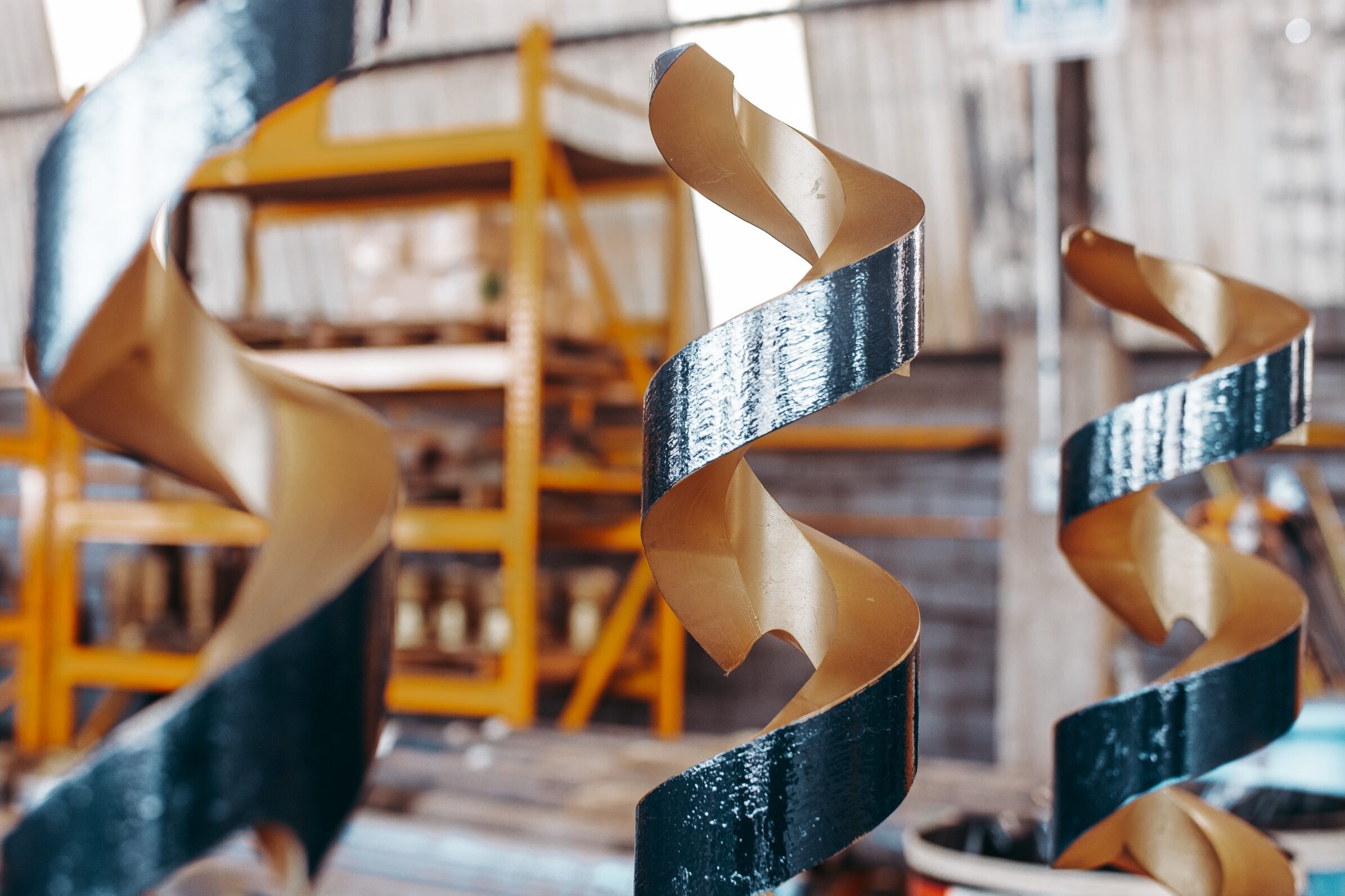 Spiral centralizer blades in the workshop