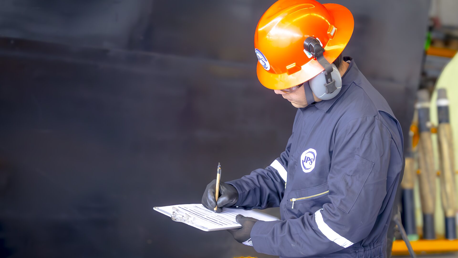 Field engineer recording directional drilling data
